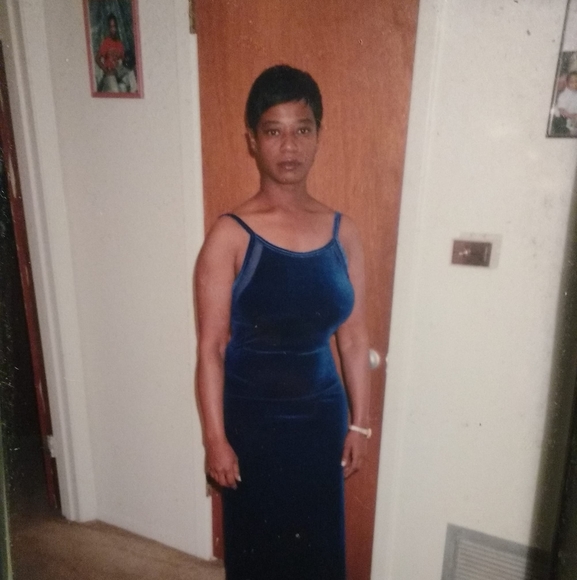 Meet your Posher, Deborah peltier - Picture 1 of 1